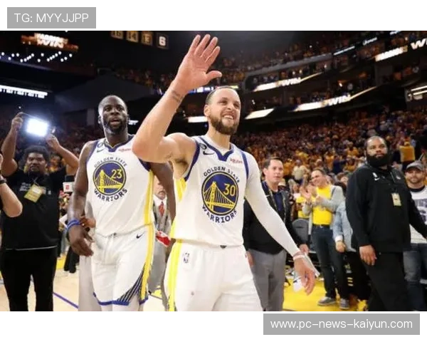 福克斯关键一传撕开防线,国王把握住机会